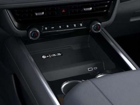 New 2026 Chevrolet Suburban Premier image 23