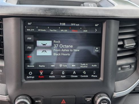 Used 2020 RAM 1500 Big Horn AWD/4WD image 28