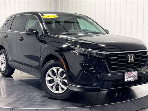 Used 2025 Honda CR-V LX image 3