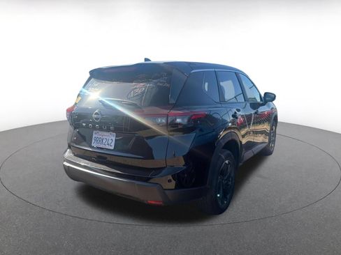 Used 2025 Nissan Rogue SV FWD image 5