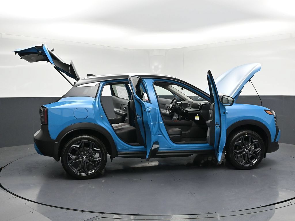 New 2026 Nissan Kicks SR AWD/4WD image 33