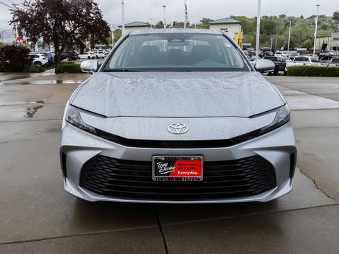 Certified 2025 Toyota Camry LE AWD/4WD image 3