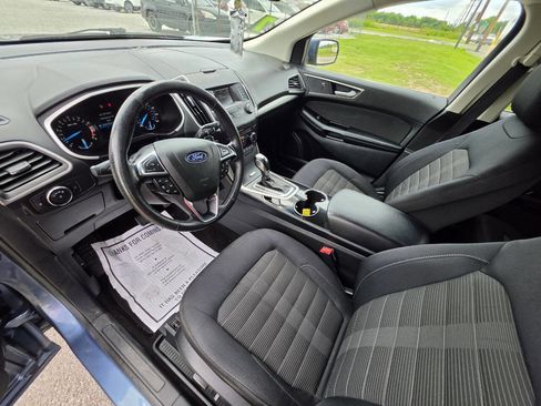 Used 2018 Ford Edge SEL w/ Cargo Accessory Package FWD image 3