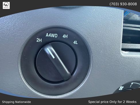 Used 2005 Ford Expedition XLT AWD/4WD image 28