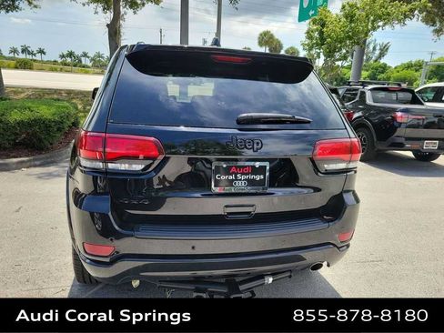 Used 2020 Jeep Grand Cherokee Altitude AWD/4WD image 4
