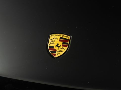 Used 2023 Porsche Macan GTS w/ GTS Sport Package image 24