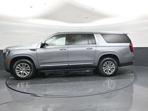 Used 2025 GMC Yukon XL Denali AWD/4WD image 29