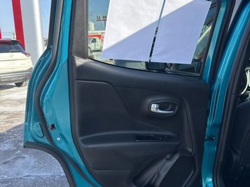 Used 2019 Jeep Renegade Trailhawk image 13