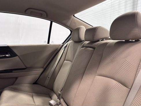 Used 2015 Honda Accord LX image 28