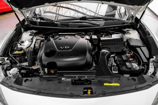 Used 2018 Nissan Maxima SR w/ Midnight Edition FWD image 48
