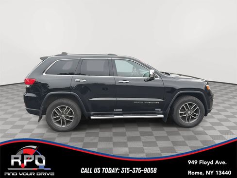 Used 2017 Jeep Grand Cherokee Limited AWD/4WD image 7