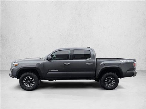 Used 2022 Toyota Tacoma TRD Off-Road image 9