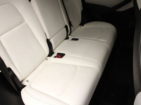 Used 2021 Tesla Model Y Performance AWD/4WD image 27