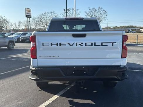 Used 2025 Chevrolet Silverado 1500 W/T w/ WT Value Package image 6