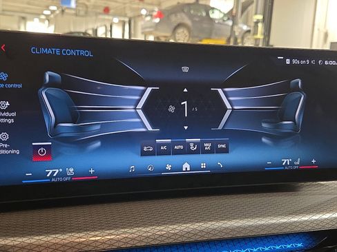 Certified 2025 BMW 440i xDrive w/ Premium Package image 17