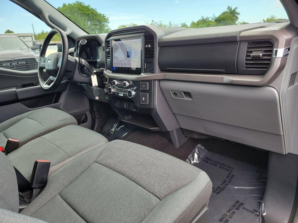 Used 2025 Ford F150 XLT w/ Equipment Group 301A Standard RWD image 9