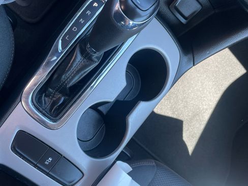Used 2018 Chevrolet Cruze LS image 20