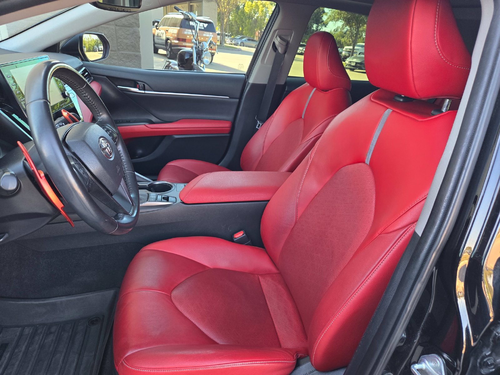 Used 2022 Toyota Camry XSE FWD image 25