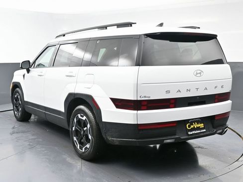 Used 2024 Hyundai Santa Fe SEL image 7