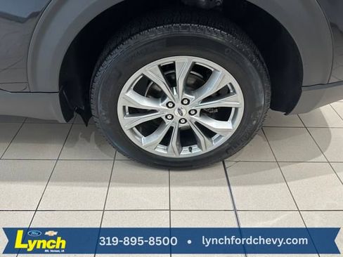 Used 2023 Ford Explorer XLT w/ Equipment Group 202A image 31