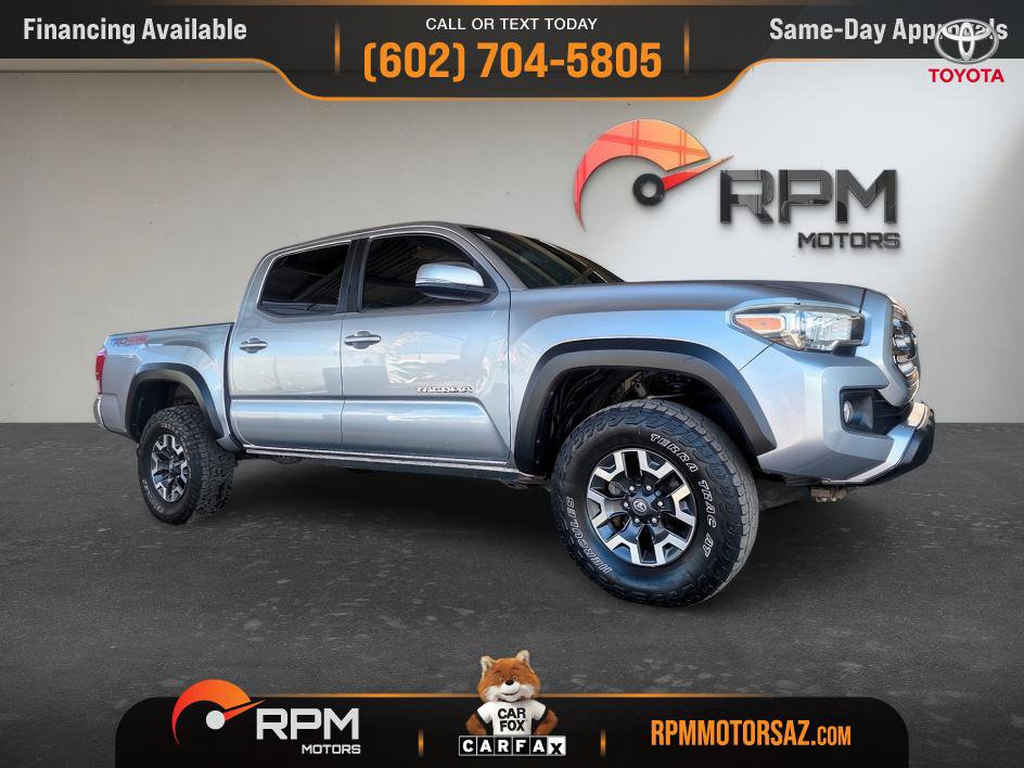 Used 2017 Toyota Tacoma TRD Off-Road AWD/4WD image 1