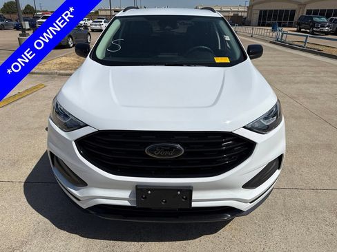 Used 2022 Ford Edge SE w/ Black Appearance Package AWD/4WD image 2