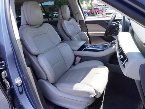 Used 2021 Lincoln Aviator Reserve w/ Equipment Group 202A AWD/4WD image 14