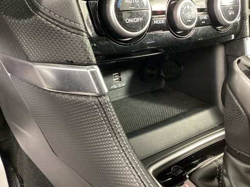 Used 2019 Subaru Forester Touring AWD/4WD image 25