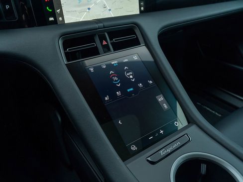 New 2025 Porsche Taycan 4 Cross Turismo image 32