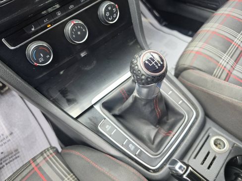 Used 2016 Volkswagen GTI S FWD image 39