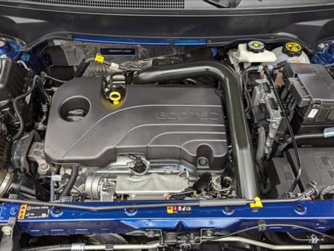 Used 2023 Chevrolet Equinox LS w/ LS Convenience Package image 31