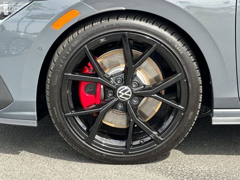 Certified 2024 Volkswagen GTI Autobahn image 27