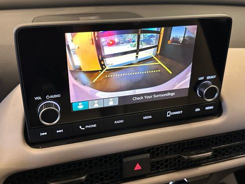 Used 2025 Honda HR-V LX image 14