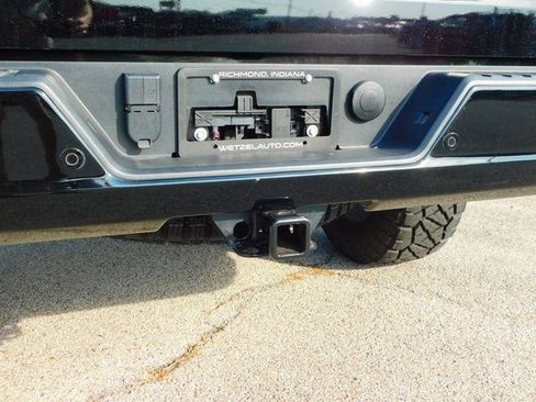 Used 2023 Chevrolet Silverado 1500 ZR2 w/ Technology Package image 5