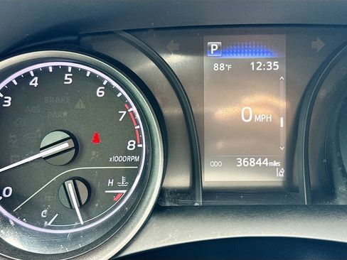 Used 2022 Toyota Camry SE FWD image 13