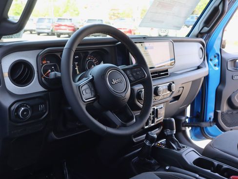 New 2024 Jeep Wrangler Unlimited Sport image 4