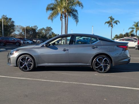 Certified 2024 Nissan Altima 2.5 SR w/ SR Premium Package image 5