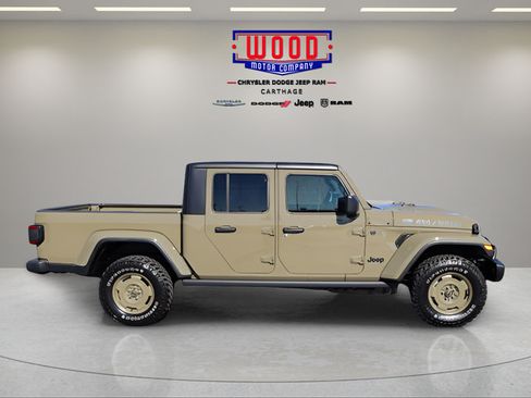 New 2026 Jeep Gladiator Willys AWD/4WD image 2