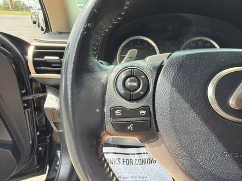 Used 2015 Lexus IS 250 RWD image 19