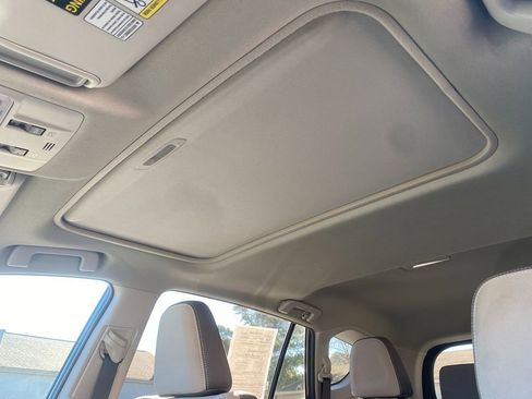 Used 2015 Toyota RAV4 XLE image 24