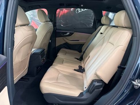 Used 2023 Audi Q7 3.0T Premium Plus AWD/4WD image 12