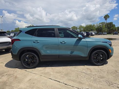 New 2026 Kia Seltos EX w/ EX Sunroof Package FWD image 9