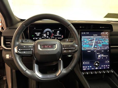 Used 2026 GMC Terrain AT4 w/ Convenience Package III AWD/4WD image 5