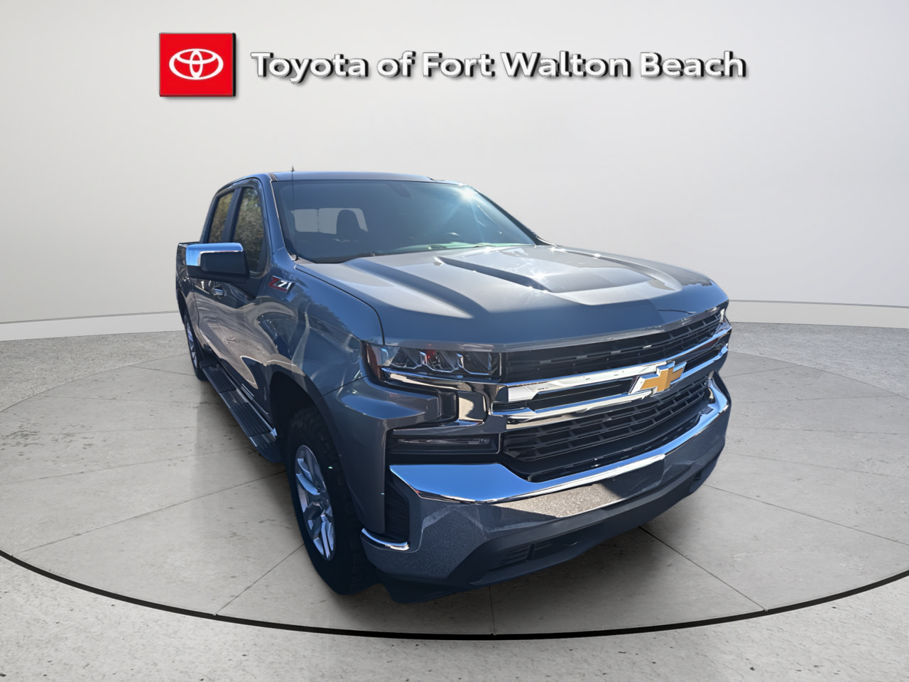 Used 2020 Chevrolet Silverado 1500 LT w/ All-Star Edition AWD/4WD image 2