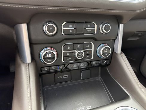 Used 2023 GMC Yukon SLT RWD image 27