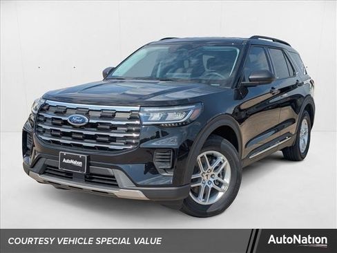 New 2025 Ford Explorer Active image 1