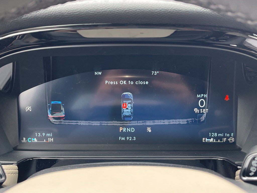 New 2025 Lincoln Corsair Reserve FWD image 9