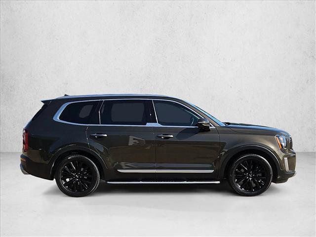 Used 2021 Kia Telluride SX w/ Towing Package FWD image 4