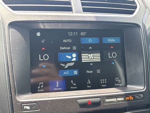 Used 2018 Ford Explorer XLT w/ Equipment Group 202A AWD/4WD image 19