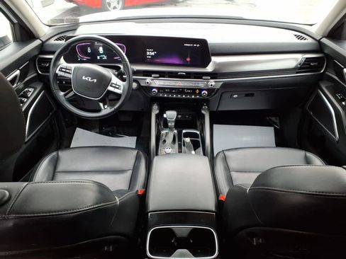 Used 2024 Kia Telluride S w/ S Sunroof Package image 8